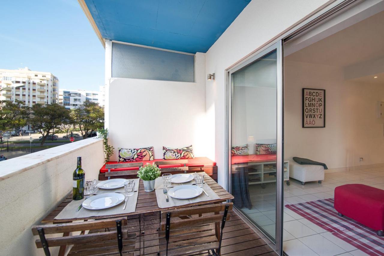 Modern Apartment By The Sea Quarteira Esterno foto
