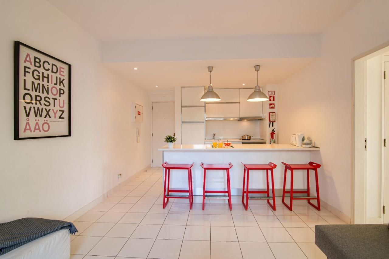 Modern Apartment By The Sea Quarteira Esterno foto