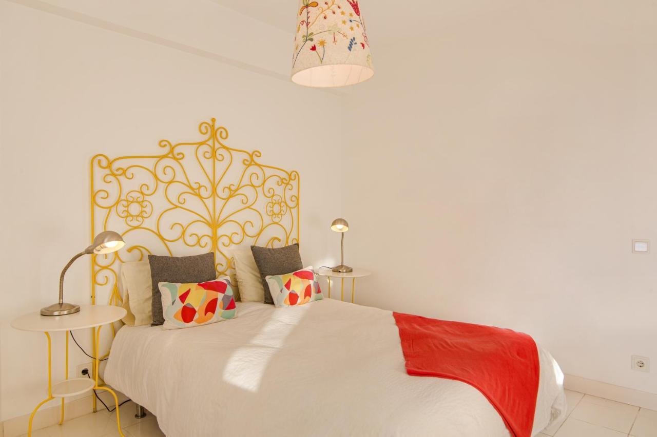 Modern Apartment By The Sea Quarteira Esterno foto