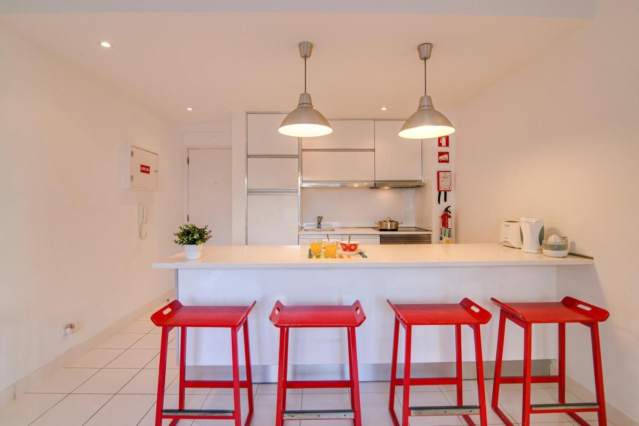 Modern Apartment By The Sea Quarteira Esterno foto